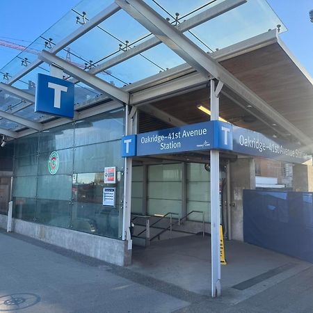 Comfort Cottage Guest House Near Subway Station, Bus And Downtown Vancouver Exterior foto